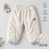 Pantalones cálidos para bebé, Clase A, engrosados de 120 g, para niños y niñas, otoño e invierno, acolchados, sin costuras, con puños, pantalones deportivos, para que el bebé los use afuera, pantalones largos