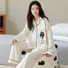 Conjunto de pijama de outono, algodão puro, novo estilo casual de desenho animado para mulheres, pode ser usado fora, cardigã com lapela, conjunto de duas peças para casa