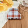 Qi Yue Clip de Garra de PVC Pequeño Clip de Pelo de Acrílico de Gama Alta para Mujeres Moño en la Parte Posterior de la Cabeza Pinza de Tiburón Accesorios para el Cabello al por Mayor