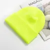 Venta al por mayor del fabricante Gorro cálido de moda para otoño e invierno, Gorro de punto a prueba de frío, Color sólido para exteriores, Protección para las orejas, Gorro de lana, Logotipo bordado