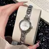 GeliYou Mais Vendido Super Fada Flor Moda Fresco Pequeno Pulseira de Relógio Feminino Nicho Luxo Leve Relógio Feminino Relógio de Quartzo À Prova d'Água