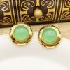 Pendientes de estilo francés de alta calidad con incrustaciones redondas de jade natural, diseño retro, pendientes dorados para mujer