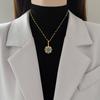 [Aço Titânio] Flores de Palácio Céu Estrelado Luz Temperamento Luxuoso Colar Magnífico de Diamantes Completos Feminino Mais Fácil de Combinar Corrente Clavicular Corrente de Aço Titânio