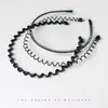 Diadema Invisible para Hombre, Forma Ondulada, Diadema que no Aprieta para Deportes y Lavado de Cara, Diadema Metálica Negra