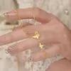 Collar de Acero Titanio con Borla de Mariposa Estilo Nuevo para Mujer Chapado en Oro de 18K Exquisito Versátil de Alto Nivel que No se Desvanece Cadena para Clavícula