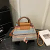 Bolso Cruzado de Hombro Único de Moda Tejido con una Textura Simple, Nuevo Estilo para Primavera 2026, Bolso Cuadrado Pequeño de Nicho para Mujer