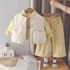 Colección Otoño/Invierno 2026: Conjunto de Sudadera Elegante para Niños y Bebés, Conjunto de Tres Piezas Moderno para Bebé con Color Sólido, Diseño de Mariposa con Pedrería