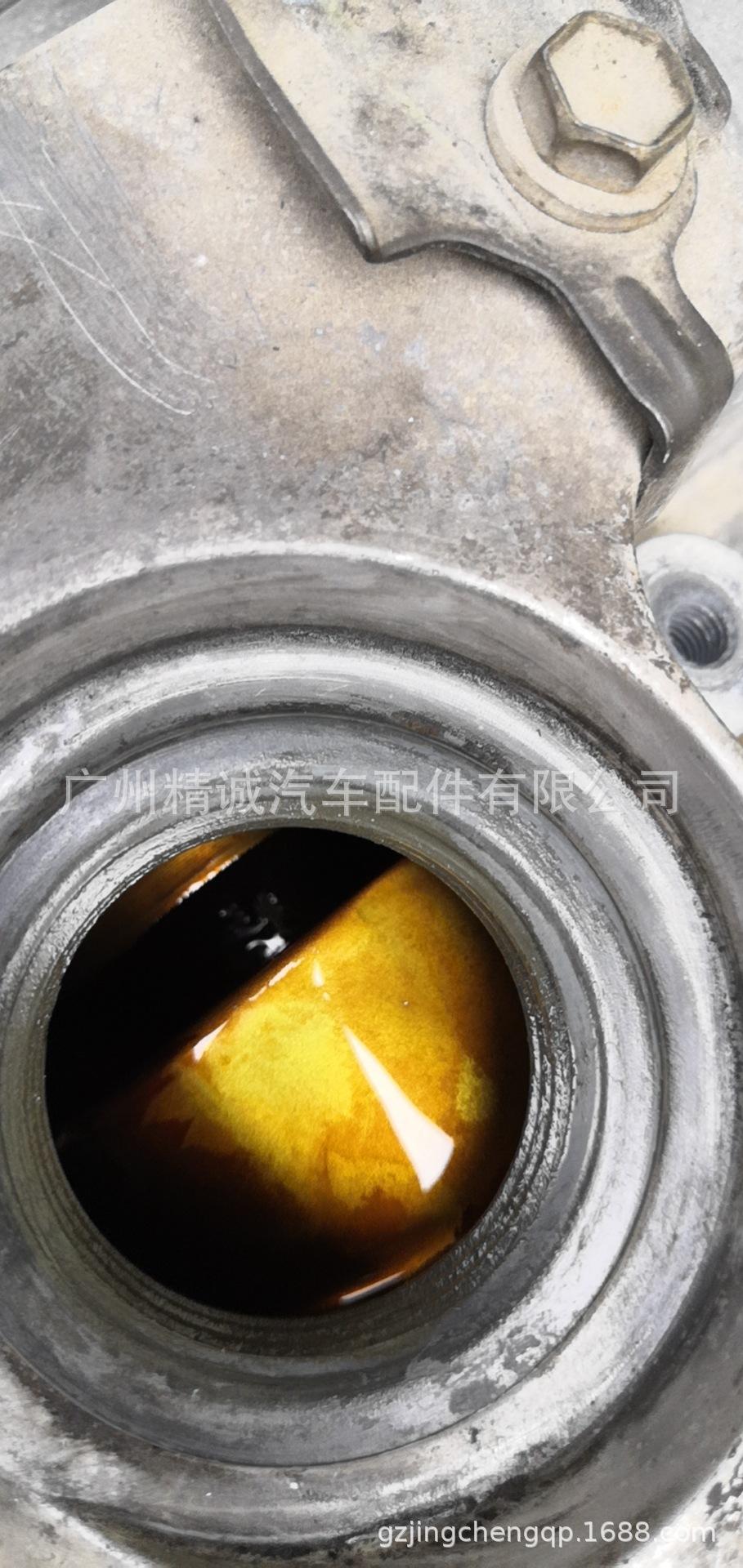 老款丰田大霸王2.4发动机5