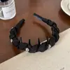 Faixa de Cabelo Torcida de Cristal Preto Levemente Luxuosa, Elegante Retrô, para Lavar o Rosto e Grampo de Cabelo, Faixa de Cabelo Antiderrapante Dentada de Alta Qualidade