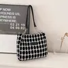 Bolso de Mano Versátil Retro para Mujer, Bolso de Almacenamiento de Moda, Bolso Tote de Nicho Estilo Coreano, Bolso de Viaje a la Moda