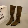 Botas altas nuevas de tacón alto fruncidas estilo retro francés con punta cuadrada moda otoño e invierno para mujer plisadas 2026 botas adelgazantes
