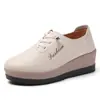 Zapatos de Cuero con Suela Gruesa para Mujer, Zapatos de Mamá, Zapatos de Plataforma Versátiles para Adelgazar de Venta Caliente Otoño e Invierno 2025, Zapatos Individuales Ligeros con Suela Suave que Aumentan la Altura