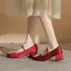 Sapatos Mary Jane com Salto Grosso Jin Gang CH4522-1 Novos 2024 Primavera e Outono Sapatos de Salto Médio com Bico Aberto Feminino Sapatos de Noiva para Casamento