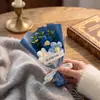 Buquê de flores pequenas de lã tricotada acabado três peças buquê de flores mini simulação tricotado presente para mãe lembrança do Dia da Mulher atacado