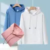 Sudadera con capucha y cuello redondo, con logotipo bordado y texto impreso, adecuada para ropa de trabajo corporativa, actividades de club, team building y camisetas promocionales, disponible para venta al por mayor