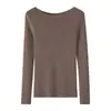 Suéter de hilo Yangzi fino imitación lana para mujer, nuevo modelo de otoño 2026, cuello redondo bajo, top base de punto elegante y ajustado