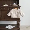 Roupa de Bebê Outono e Inverno Roupa de Bebê Menina Espessada e Quente Novo Estilo Infantil Um Ano de Idade Moda Inverno Conjunto de Três Peças