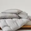 Conjunto de Roupa de Cama Minimalista Estilo Japonês de Alta Qualidade, 80 Fios, Algodão Tencel Lyocell, Capa de Edredom, Lençol, Lençol com Elástico, Conjunto de Quatro Peças, Cor Sólida, Estilo para Todas as Estações
