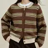 Cárdigan de punto jacquard a rayas retro, nueva colección primavera/otoño/invierno 2026 para mujer, top corto de punto acanalado color block