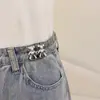 Fivela Ajustadora de Cintura em Formato de Urso, Removível, Sem Necessidade de Pregos ou Costura, Botão de Cintura para Jeans, Ferramenta Mágica para Ajustar o Tamanho da Cintura de Grande para Pequeno
