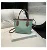 Bolsas para Mulheres 2025 Nova Moda Bolsa de Ombro de Mão Bolsa de Balde de Nicho Bolsa Transversal Bolsa Simples para o Dia a Dia para Mulheres
