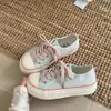 Tênis de lona com bolinhas estilo japonês 2026 novo modelo primavera e outono sapatos casuais finos leves confortáveis tênis versáteis com cadarço da moda