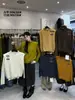 La única colección de otoño VI+ que presenta un chaleco retro de estilo coreano que es versátil, adelgazante y rejuvenecedor, con un diseño de un solo botón y un cuello mao, para mujer - 99638