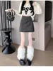 2025 Novo Estilo de Inverno Saia Plissada Assimétrica com Fenda Zíper Brilhante Moda Elegante Afinando Visual Saia Evasê no Quadril Tendência
