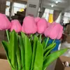 Flores Artificiais de PU Transfronteiriças, Tulipas Artificiais Realistas, Flores Artificiais para Decoração de Casamento, Decoração de Casa, Buquês de Flores de Mão e Peças Decorativas