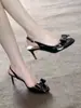 2024 Salto Ultra Alto Salto Agulha Sapatos de Salto Único Femininos Ano Bico Apontado Estilo Delicado Vazado Uma Tira Laço Francês