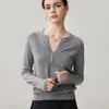 26 Outono Inverno Novo Suéter Feminino de Cashmere Cor Sólida Camada Base Feminina Estilo Versátil Tricô Pulôver Temperamento