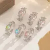 Anillo Romántico de Zirconia con Forma de Hoja Estilo Francés, Exquisita Artesanía de Microincrustación, Anillo Abierto, Accesorio de Ambiente Suave y Sensación de Alta Gama