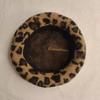 Boina de Lã com Estampa de Leopardo Feita Sob Medida com Design de Amostra para Mulheres, Chapéu de Artista para Cabeça Grande, Estoque Pronto de Fábrica, Dropshipping em Pequenos Lotes
