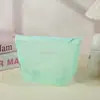 Nueva Bolsa de Maquillaje de Verano, Bolsa de Almacenamiento de Malla Triangular Tridimensional, Bolsa de Almacenamiento de Maquillaje Mini Portátil Dopamina