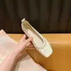 Mocasines de Perlas para Mujer 2026 Otoño Nuevo Estilo Zapatos de Abuela Planos de Cuero Suave Poco Profundos Zapatos de Maternidad Zapatos Individuales para Mamá