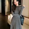 Vestido Tricô Liso de Manga Longa Estilo Simples para Mulheres, Outono e Inverno, com Bolsos, Franzido, Vestido Base Elegante, de Botões Longo, Transfronteiriço