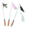 Juguete CFA de Grado Competitivo para Rascar Gatos, Autoeentretenido y Aliviador del Aburrimiento, Juguete de Plumas con Caña Larga, Resistente a Mordeduras con Cabezales Intercambiables, Colección Completa de Suministros para Gatos