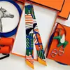 Lenço de Seda Pequeno em Sarja Hermes Versátil para Envolver Bolsas, Fita Longa Estreita de Seda para Amarrar Bolsas, Amarrar o Cabelo, Amarração, Gravata de Seda e Amarrar Alças
