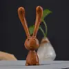 Rascador Nasal Creativo Hecho de Sándalo Rojo de Hoja Pequeña y Madera de Cedro, Palo de Masaje Pequeño con Forma de Conejo para Levantar la Mandíbula, Presionar las Sienes y Masaje de Puntos de Acupuntura, Regalo