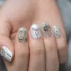 Nuevos Accesorios de Uñas de Aleación con Forma de Lazo de Xiaohongshu, Mariposas Huecas Metálicas de Lujo Ligero con Pedrería, Decoraciones para Uñas Doradas y Plateadas