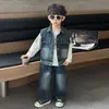 Conjunto de Primavera para Niños: Conjunto de Chaleco de Mezclilla y Sudadera, Ropa Urbana de Moda para Niños para Primavera y Otoño 2026, Nuevo Estilo para Pequeños Caballeros con un Look Fresco y Elegante