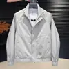 Chaqueta de Moda Simple con Cuello Alto para Hombre 2026, Nueva Primavera, Otoño, Invierno, Moda Casual Americana Versátil, Chaqueta de Trabajo para Hombre