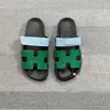 2026 Verão Comércio Exterior Tamanho Plus Uma Alça Velcro Bloco de Cores Sola Grossa Chinelos Deslizantes Calçados Femininos para Exterior Chinelos de Sola Grossa