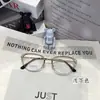 Gafas de Titanio Puro Ultraligeras 52 Montura Cat-Eye para Mujer 0149 Luz Azul Anti-Azul, Hacen que la Cara Parezca Más Pequeña, Mejoran el Cutis, Gafas de Aspecto Sencillo, Venta al por Mayor