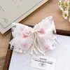 Grampo de Cabelo com Laço de Renda Lótus Estilo Floresta Presilha de Garra de Malha de Pérola Rosa Estilo Fada para Meninas Acessório de Cabelo Coreano de Alta Qualidade