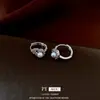 Pendientes de Calabaza y Perla Huecos de Circonita de Lujo Ligero Estilo Francés, Clips para Orejas Exquisitos y de Alta Gama, Pendientes de Moda y Versátiles para Mujer