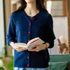 Cardigan Tricotado 100% Caxemira Pura Novo para Outono e Inverno Feminino Jaqueta Suéter de Gola Redonda com Botões de Coração Camisa de Manga Longa que Reduz a Idade