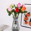 Nuevo Estilo Flor de Rosa Flor de Plástico Arreglo Floral Decoración para Sala de Estar, Ramo de Flores Artificiales Tallo Único