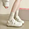 Design de alto valor sola grossa sapatos brancos femininos 2026 novo outono sapatos femininos retrô tênis de treino alemão sapatos casuais femininos