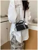 Bolsa quadrada pequena estilo coreano, bolsa de ombro feminina, bolsa de mão moderna de bolinhas, bolsa tote pequena popular este ano